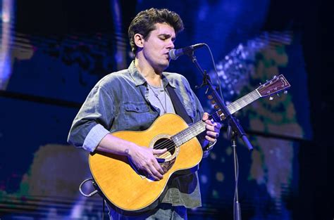 What Type of Music Is John Mayer: A Diverse and Insightful Journey